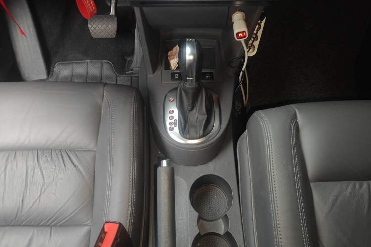 Used Volkswagen Touran 2015 1.4T DSG Comfort Edition 5 Seats Gear Lever