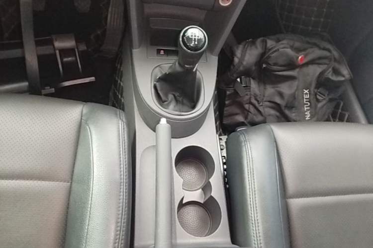 Used Volkswagen Touran 2015 1.4T Manual Fashion Edition 5-Seater Gear Lever