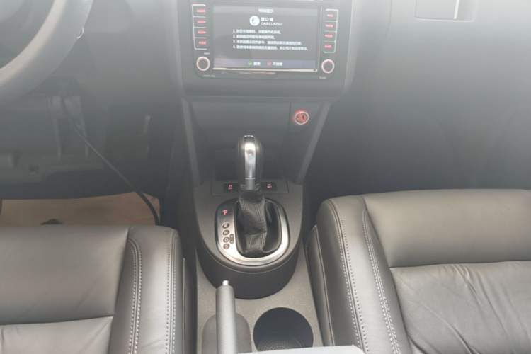 Used Volkswagen Touran 2015 1.4T DSG Comfort Edition 5 Seats Gear Lever