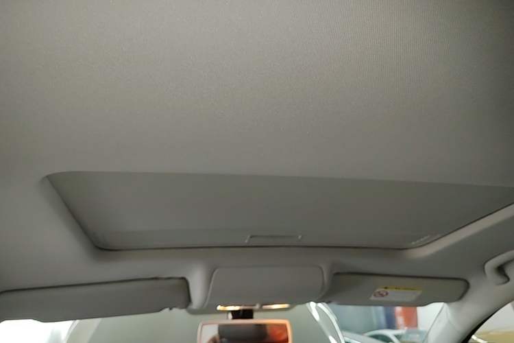 Used Volkswagen Touran 2015 1.4T DSG Comfort Edition 5 Seats Headliner