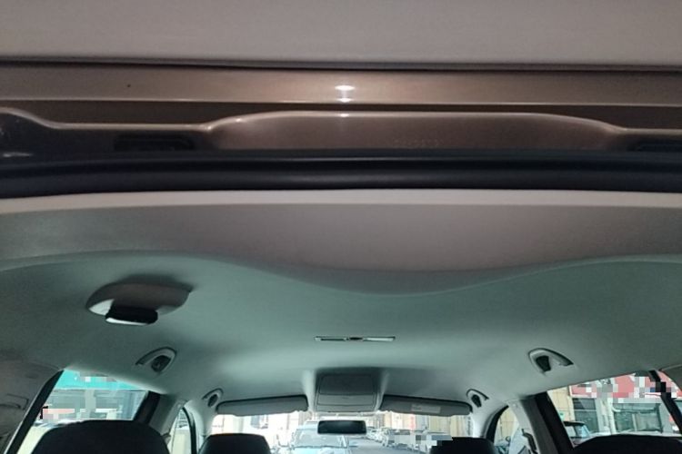 Used Volkswagen Touran 2015 1.4T Manual Fashion Edition 5-Seater Headliner
