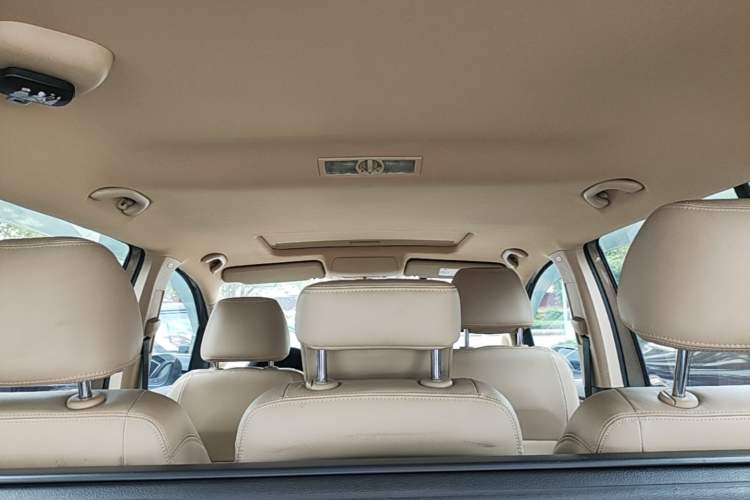 Used Volkswagen Touran 2015 1.4T DSG Comfort Edition 5 Seats Headliner