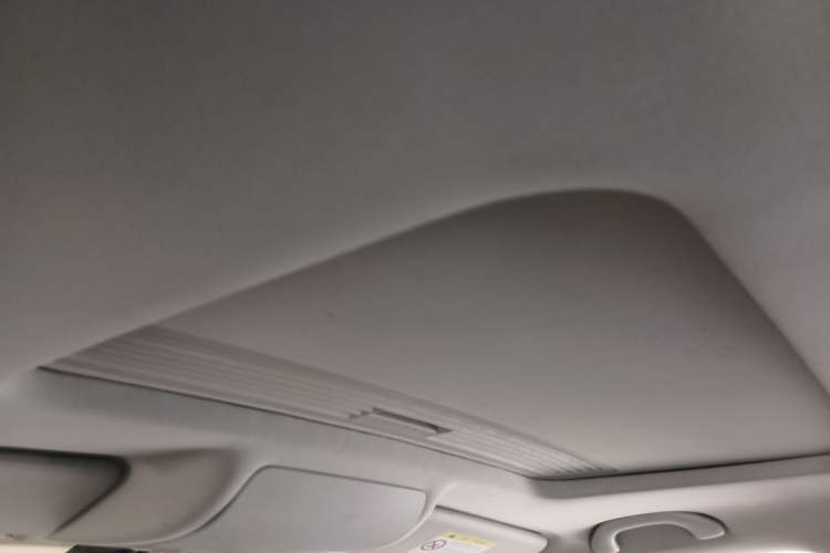 Used Volkswagen Touran 2015 1.4T DSG Comfort Edition 5 Seats Headliner