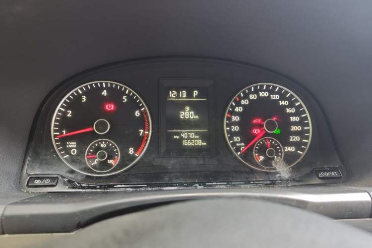 Used Volkswagen Touran 2015 1.4T DSG Comfort Edition 5 Seats Instrument Cluster
