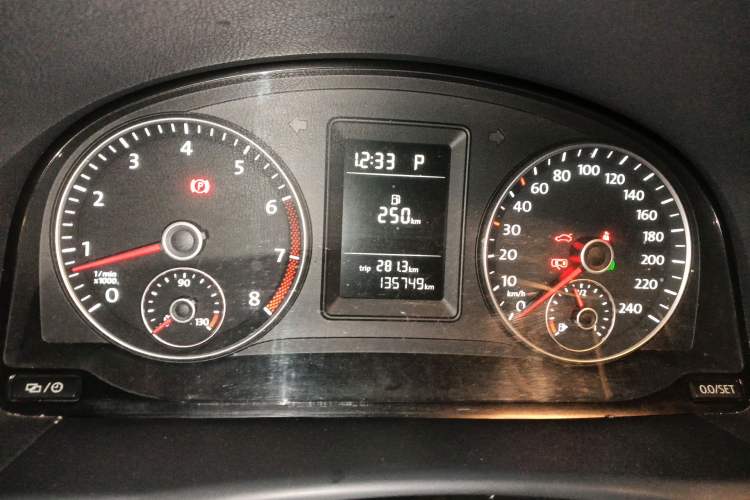 Used Volkswagen Touran 2015 1.4T DSG Comfort Edition 5 Seats Instrument Cluster