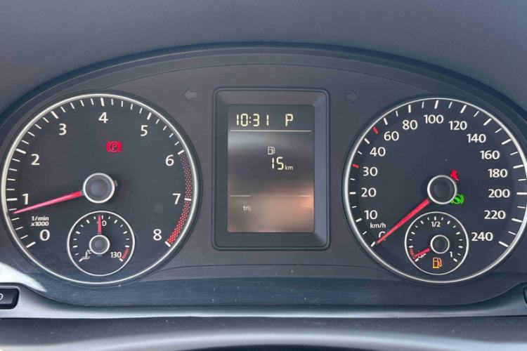 Used Volkswagen Touran 2015 1.4T DSG Comfort Edition 5 Seats Instrument Cluster