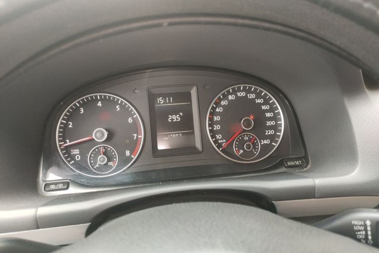 Used Volkswagen Touran 2015 1.4T Manual Fashion Edition 5-Seater Instrument Cluster