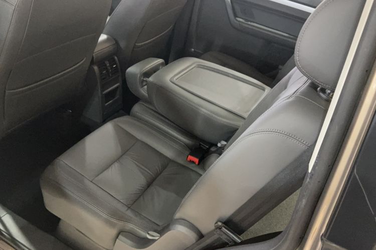 Used Volkswagen Touran 2015 1.4T DSG Comfort Edition 5 Seats Interior 1