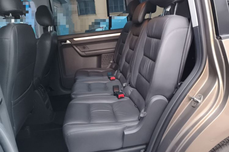 Used Volkswagen Touran 2015 1.4T DSG Luxury Edition 5-Seater Interior 4