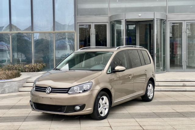 Used Volkswagen Touran 2015 1.4T Manual Comfort Edition 5-Seater