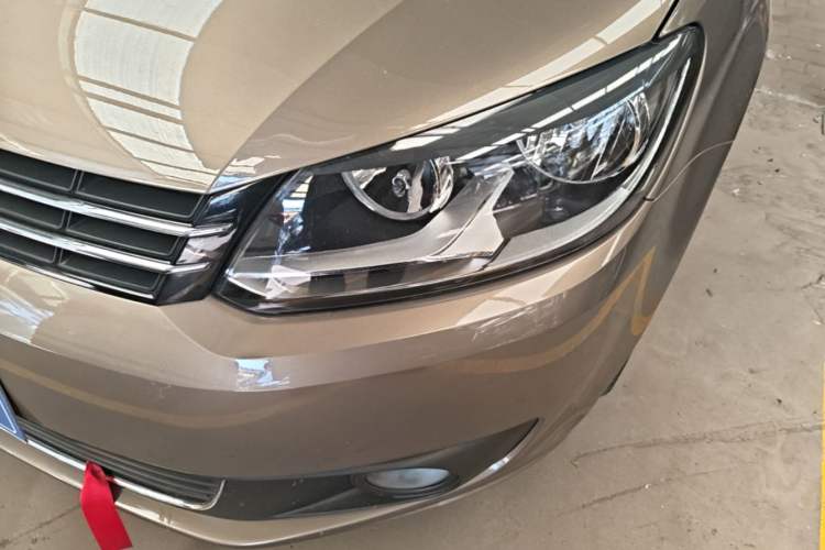 Used Volkswagen Touran 2015 1.4T DSG Comfort Edition 5 Seats Left Front Headlight