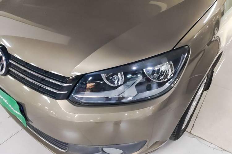 Used Volkswagen Touran 2015 1.4T DSG Comfort Edition 5 Seats Left Front Headlight