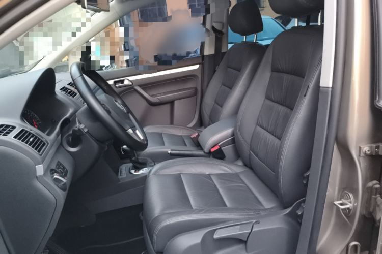 Used Volkswagen Touran 2015 1.4T DSG Luxury Edition 5-Seater Left Front Seat