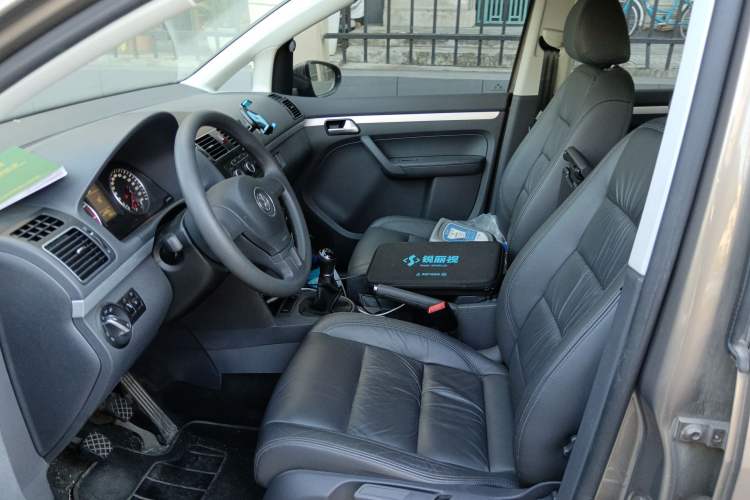 Used Volkswagen Touran 2015 1.4T Manual Comfort Edition 5-Seater Left Front Seat