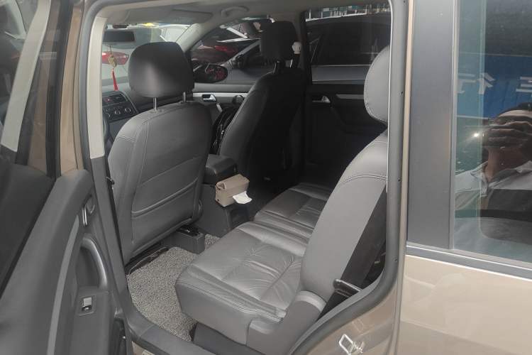 Used Volkswagen Touran 2015 1.4T DSG Comfort Edition 5 Seats Left Rear Seat