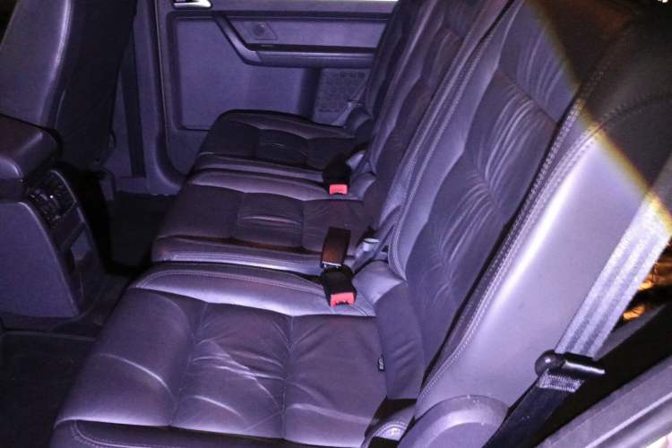 Used Volkswagen Touran 2015 1.4T DSG Comfort Edition 5 Seats Left Rear Seat