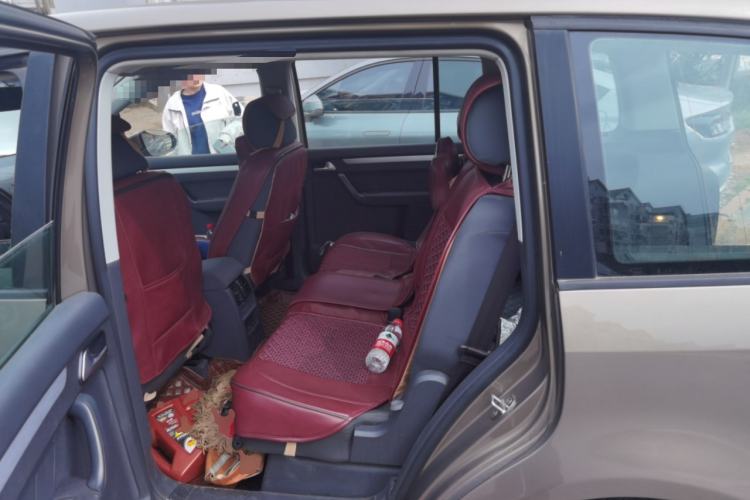 Used Volkswagen Touran 2015 1.4T Manual Fashion Edition 5-Seater Left Rear Seat