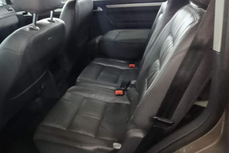 Used Volkswagen Touran 2015 1.4T DSG Comfort Edition 5 Seats Left Rear Seat