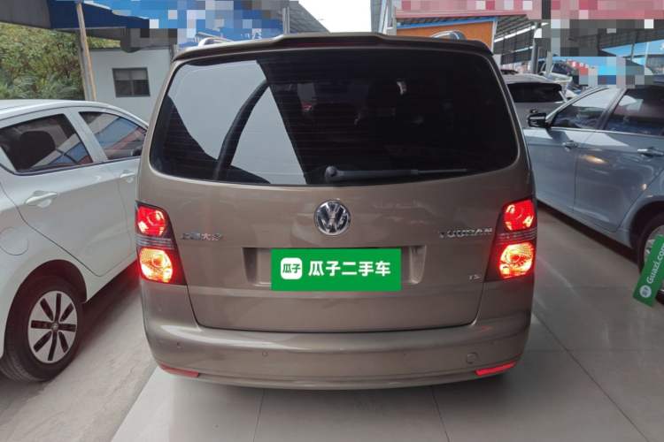 Used Volkswagen Touran 2015 1.4T DSG Comfort Edition 5 Seats Rear