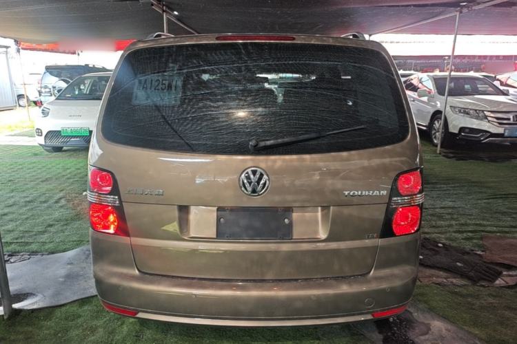 Used Volkswagen Touran 2015 1.4T Manual Fashion Edition 5-Seater Rear