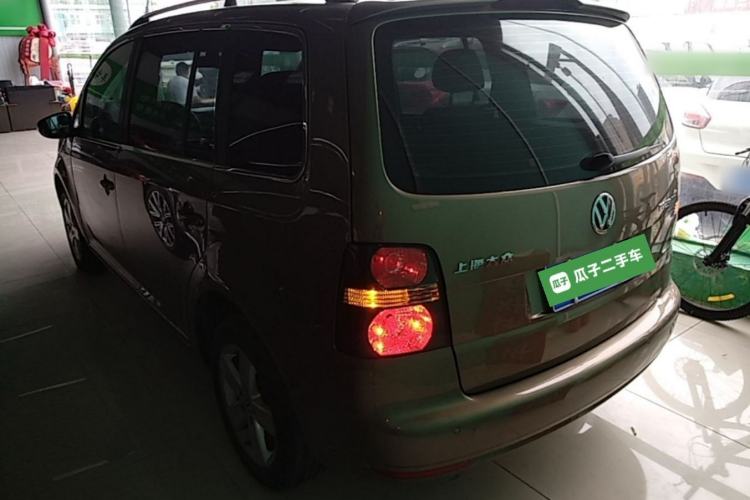 Used Volkswagen Touran 2015 1.4T DSG Comfort Edition 5 Seats Rear