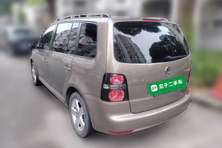 Used Volkswagen Touran 2015 1.4T DSG Comfort Edition 5 Seats Rear Left 45 Deg