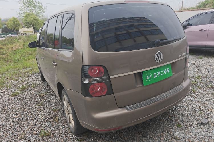 Used Volkswagen Touran 2015 1.4T Manual Fashion Edition 5-Seater Rear Left 45 Deg