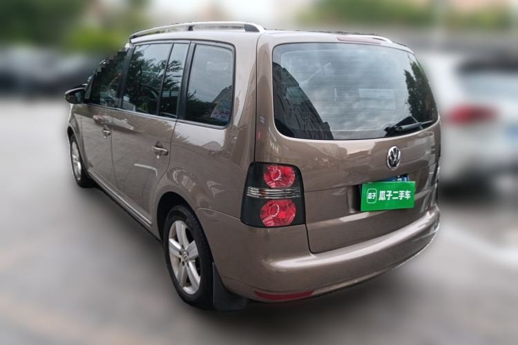 Used Volkswagen Touran 2015 1.4T DSG Comfort Edition 5 Seats Rear Left 45 Deg