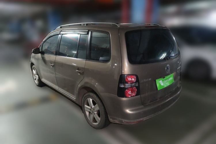 Used Volkswagen Touran 2015 1.4T DSG Comfort Edition 5 Seats Rear Left 45 Deg