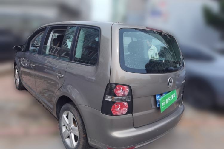 Used Volkswagen Touran 2015 1.4T Manual Fashion Edition 5-Seater Rear Left 45 Deg
