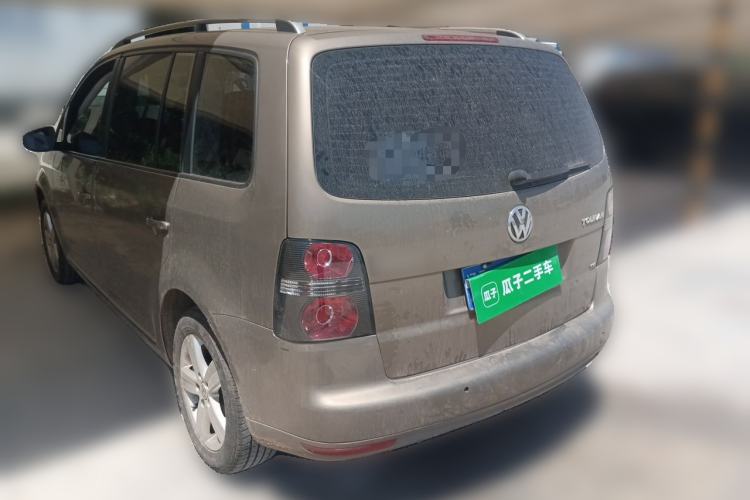 Used Volkswagen Touran 2015 1.4T DSG Comfort Edition 5 Seats Rear Left 45 Deg