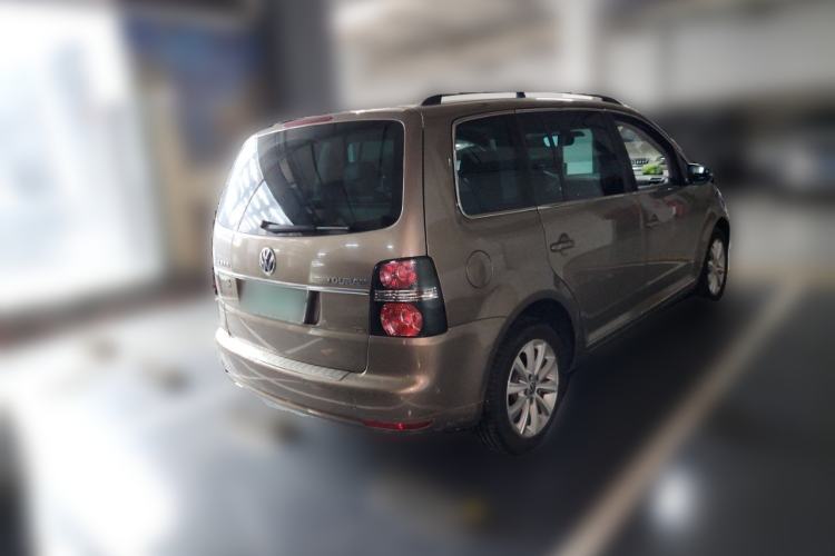 Used Volkswagen Touran 2015 1.4T DSG Flagship Edition 5-seater Rear Right 45 Deg