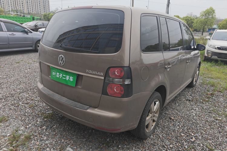 Used Volkswagen Touran 2015 1.4T Manual Fashion Edition 5-Seater Rear Right 45 Deg