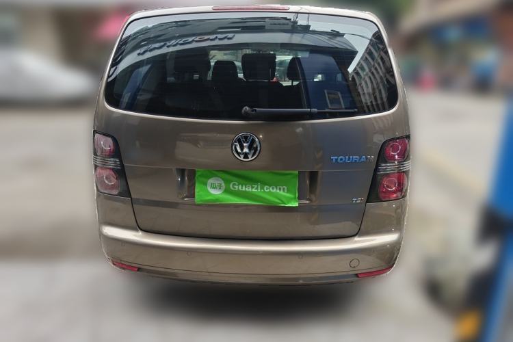 Used Volkswagen Touran 2015 1.4T Manual Fashion Edition 5-Seater Rear