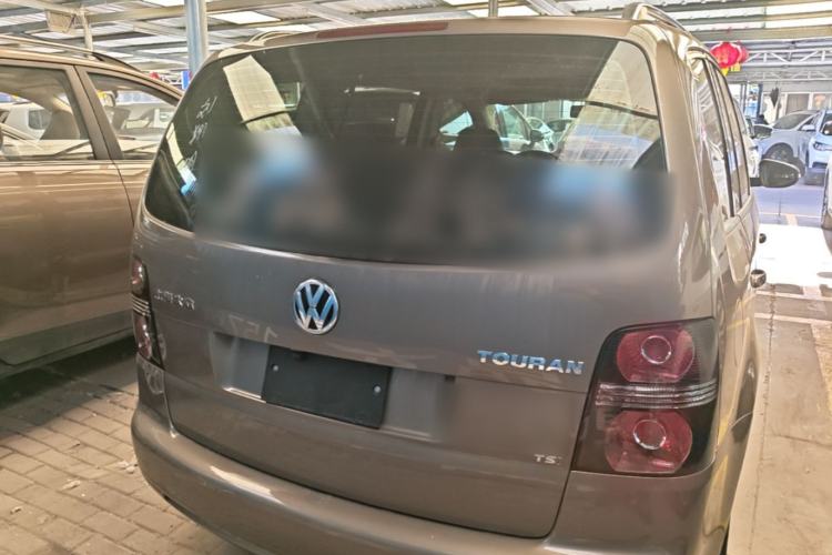 Used Volkswagen Touran 2015 1.4T DSG Comfort Edition 5 Seats Rear
