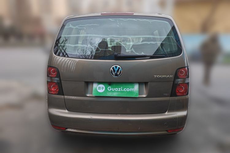 Used Volkswagen Touran 2015 1.4T Manual Fashion Edition 5-Seater Rear