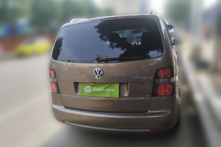 Used Volkswagen Touran 2015 1.4T DSG Comfort Edition 5 Seats Rear
