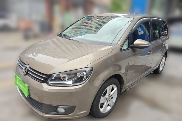 Used Volkswagen Touran 2015 1.4T Manual Fashion Edition 5-Seater Guazi used car, China used car export, Used car for sale, Used Volkswagen cars, Cheapest cars for sale