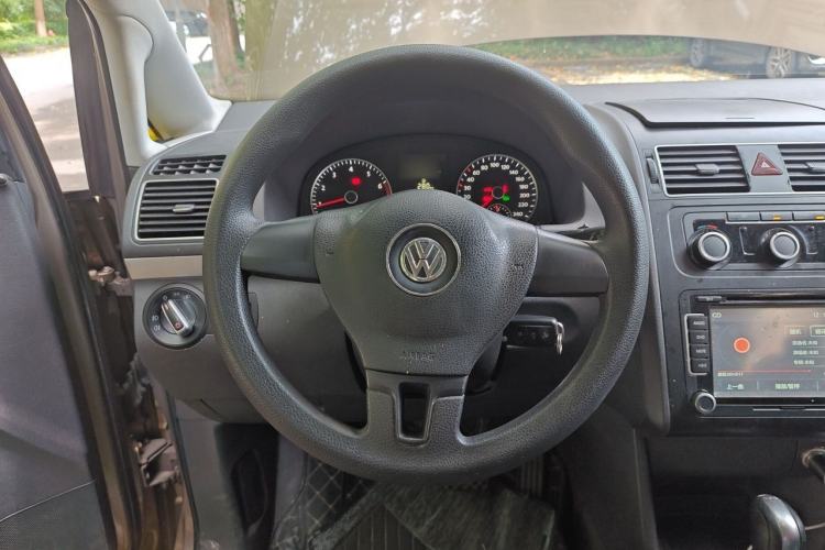 Used Volkswagen Touran 2015 1.4T DSG Comfort Edition 5 Seats Steering Wheel