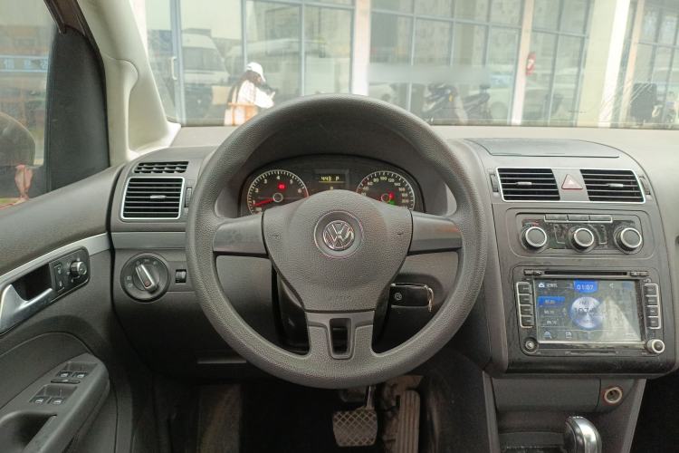 Used Volkswagen Touran 2015 1.4T DSG Comfort Edition 5 Seats Steering Wheel