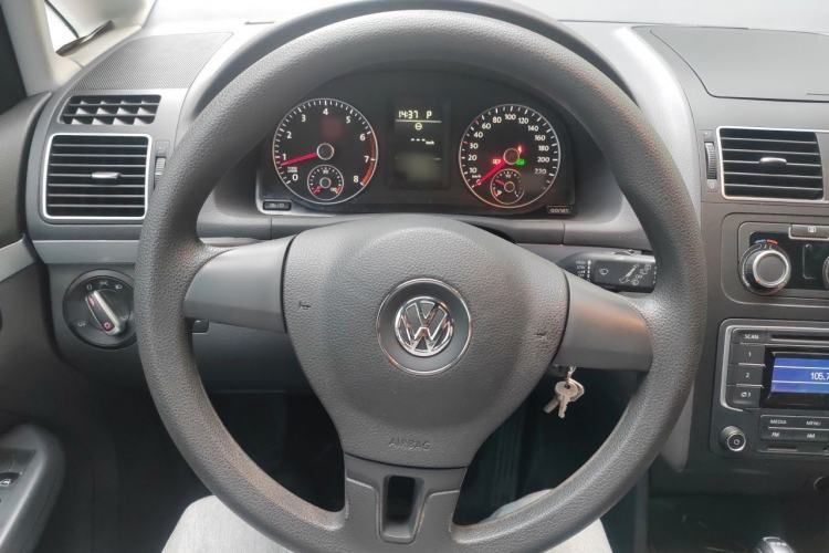 Used Volkswagen Touran 2015 1.4T DSG Comfort Edition 5 Seats Steering Wheel
