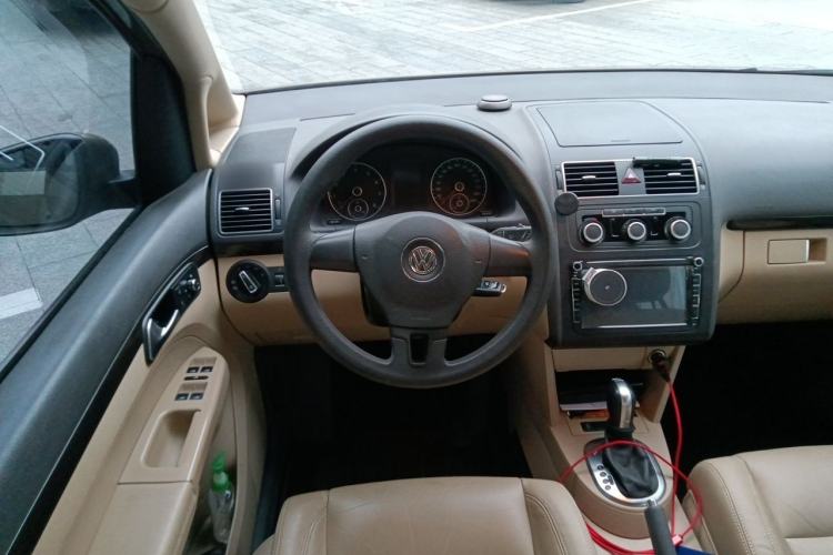 Used Volkswagen Touran 2015 1.4T DSG Comfort Edition 5 Seats Steering Wheel