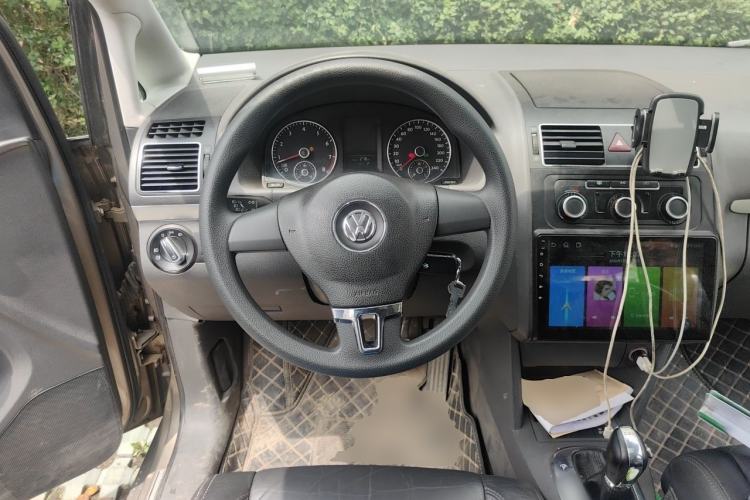 Used Volkswagen Touran 2015 1.4T DSG Comfort Edition 5 Seats Steering Wheel