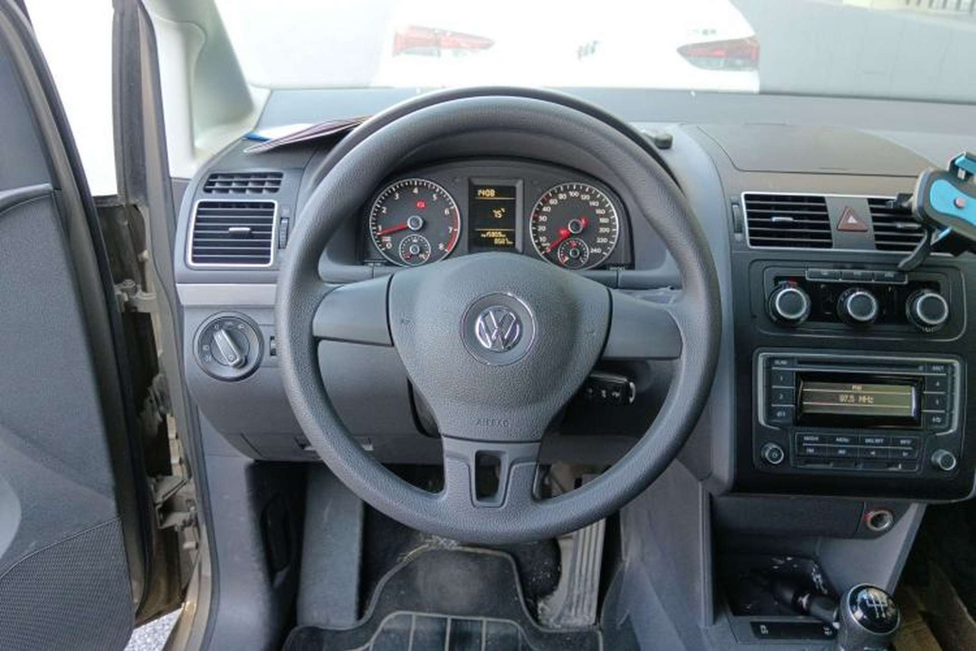 Used Volkswagen Touran 2015 1.4T Manual Comfort Edition 5-Seater Steering Wheel