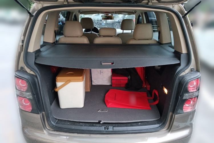 Used Volkswagen Touran 2015 1.4T DSG Comfort Edition 5 Seats Trunk