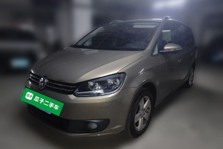 Used Volkswagen Touran 2015 1.4T Manual Fashion Edition 5-Seater Guazi used car, China used car export, Used car for sale, Used cars, Cheapest cars for sale