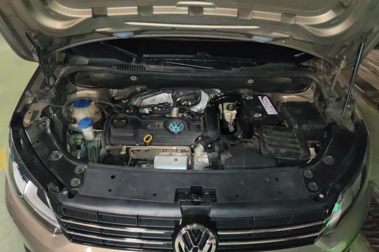 Used Volkswagen Touran 2015 1.4T Manual Fashion Edition 5-Seater Engine Bay