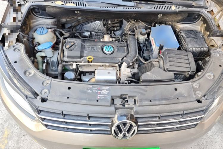 Used Volkswagen Touran 2015 1.4T DSG Comfort Edition 5 Seats Engine Bay