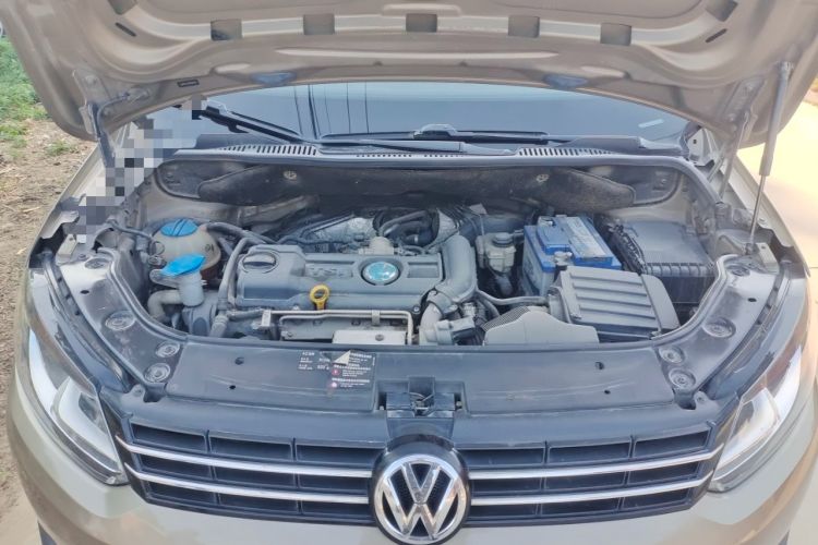 Used Volkswagen Touran 2015 1.4T Manual Fashion Edition 5-Seater Engine Bay