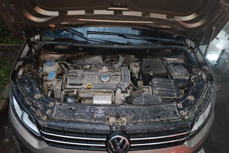 Used Volkswagen Touran 2015 1.4T Manual Comfort Edition 5-Seater Engine Bay